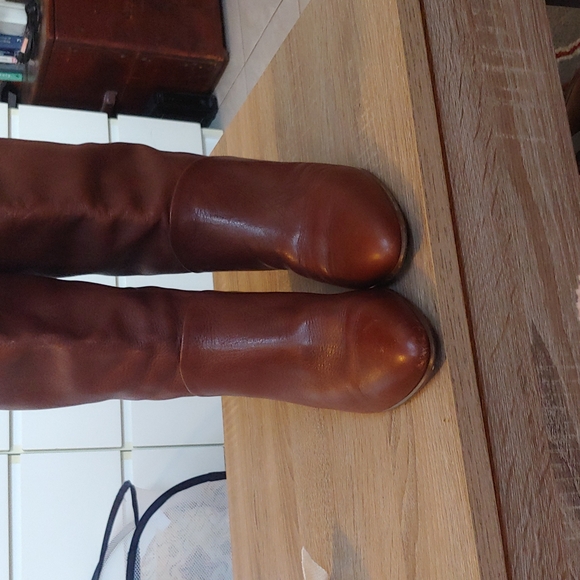 Ladies Leather High Heeled Boot. - Picture 2 of 5